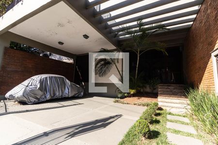 Casa à venda com 300m², 4 quartos e 3 vagasGaragem