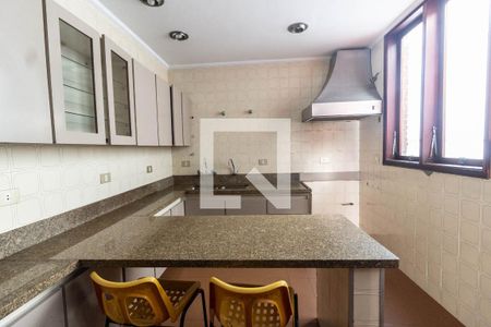 Casa à venda com 300m², 4 quartos e 3 vagasCozinha