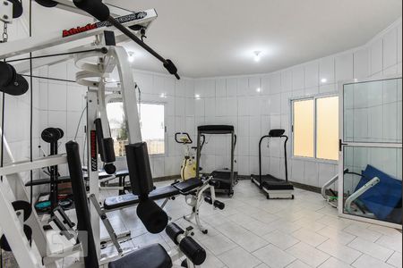 Casa de condomínio à venda com 138m², 3 quartos e 2 vagasAcademia