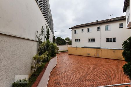 Casa de condomínio à venda com 138m², 3 quartos e 2 vagasLateral