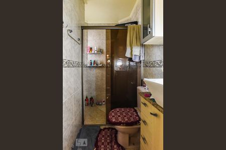 Casa de condomínio à venda com 138m², 3 quartos e 2 vagasBanheiro da Suíte