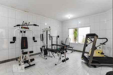 Casa de condomínio à venda com 138m², 3 quartos e 2 vagasAcademia