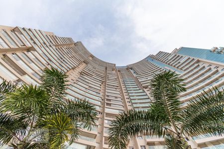 Apartamento para alugar com 73m², 2 quartos e 1 vaga Apartamento para alugar com 73m², 2 quartos e 1 vagaFachada