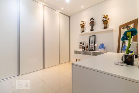 Casa para alugar com 80m², 2 quartos e 2 vagas Casa para alugar com 80m², 2 quartos e 2 vagasQuarto