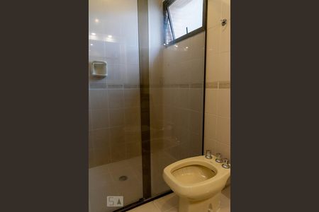 Apartamento para alugar com 130m², 3 quartos e 2 vagasBanheiro da Suíte