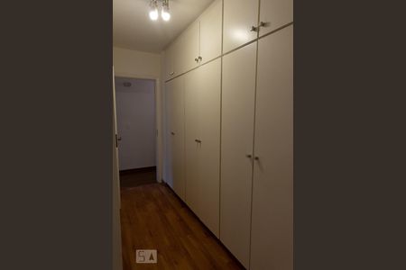 Apartamento para alugar com 130m², 3 quartos e 2 vagasCloset da Suíte