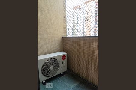 Apartamento para alugar com 130m², 3 quartos e 2 vagasVaranda da Suíte