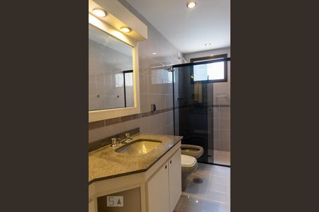 Apartamento para alugar com 130m², 3 quartos e 2 vagasBanheiro