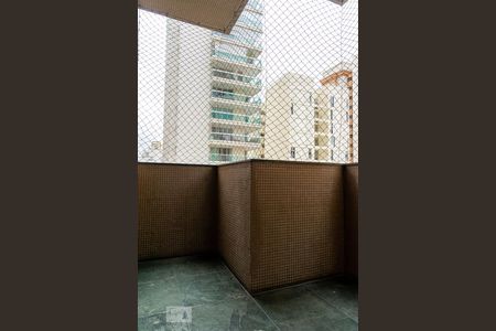Apartamento para alugar com 130m², 3 quartos e 2 vagasVaranda Quarto 3
