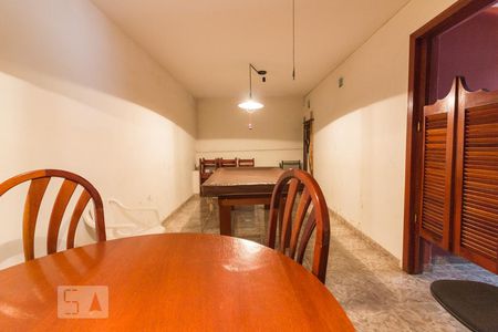 Casa para alugar com 545m², 5 quartos e 6 vagasSalao de Jogos