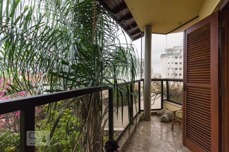 Casa para alugar com 545m², 5 quartos e 6 vagasVaranda