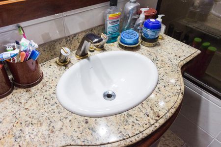 Casa para alugar com 545m², 5 quartos e 6 vagasBanheiro Suite 3