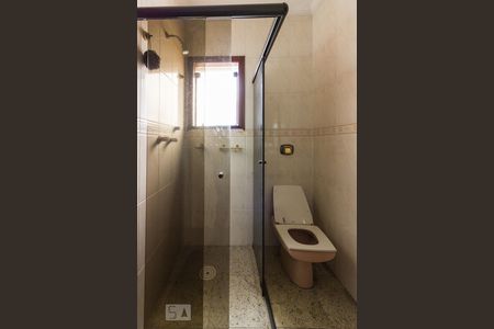 Casa para alugar com 545m², 5 quartos e 6 vagasBanheiro Suite 1