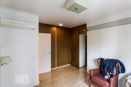 Apartamento à venda com 155m², 3 quartos e 3 vagasQuarto