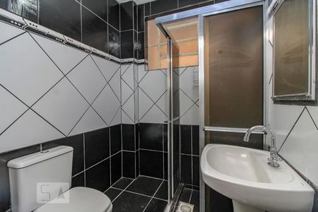 Banheiro de apartamento à venda com 2 quartos, 68m² em Auxiliadora, Porto Alegre