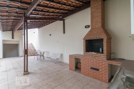 Casa à venda com 350m², 3 quartos e 3 vagas Casa à venda com 350m², 3 quartos e 3 vagasChurrasqueira