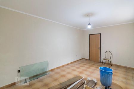 Casa à venda com 350m², 3 quartos e 3 vagas Casa à venda com 350m², 3 quartos e 3 vagasQuarto de Serviço