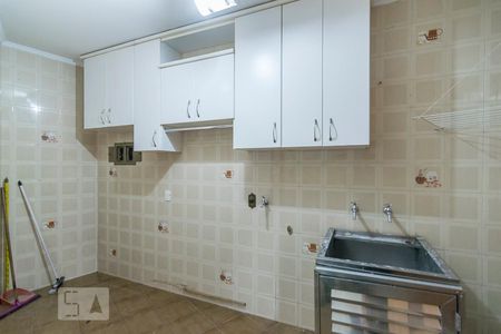 Casa à venda com 350m², 3 quartos e 3 vagas Casa à venda com 350m², 3 quartos e 3 vagasÁrea de Serviço