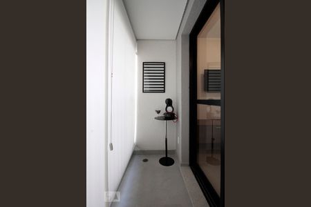 Varanda de kitnet/studio para alugar com 1 quarto, 35m² em Santa Efigênia, São Paulo