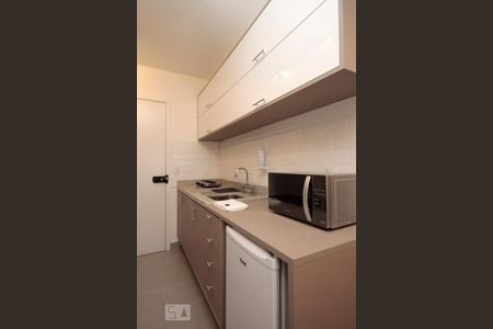 Cozinha de kitnet/studio para alugar com 1 quarto, 35m² em Santa Efigênia, São Paulo
