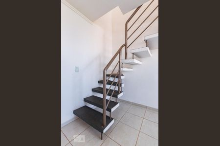 Apartamento à venda com 116m², 3 quartos e 2 vagasSala - Escada