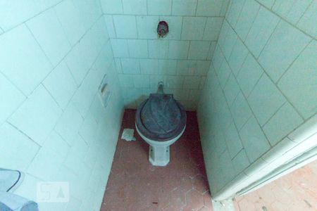 Casa à venda com 480m², 2 quartos e 1 vagaBanheiro de Serviço