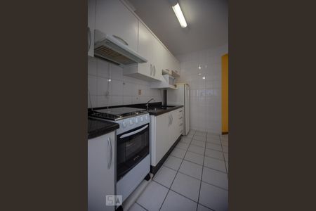 Apartamento para alugar com 75m², 2 quartos e 1 vaga Apartamento para alugar com 75m², 2 quartos e 1 vagaCozinha