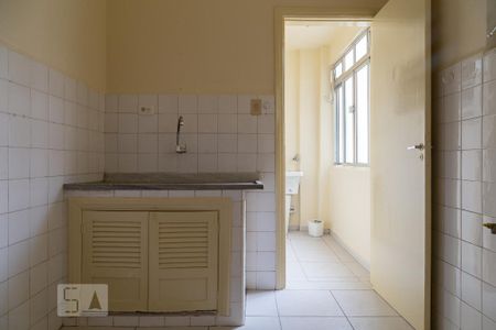 Cozinha de apartamento para alugar com 1 quarto, 42m² em Liberdade, São Paulo