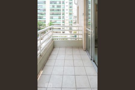 Varanda  de apartamento à venda com 2 quartos, 74m² em Planalto Paulista, São Paulo