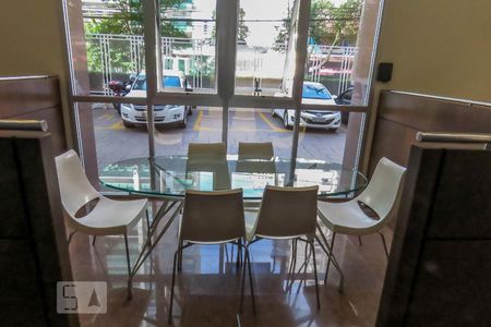 Apartamento à venda com 74m², 2 quartos e 1 vagaÁrea comum