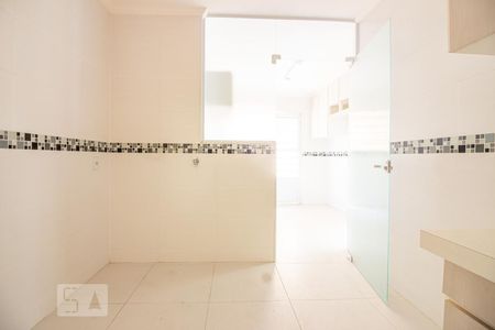 Casa à venda com 300m², 4 quartos e 4 vagas Casa à venda com 300m², 4 quartos e 4 vagasCopa