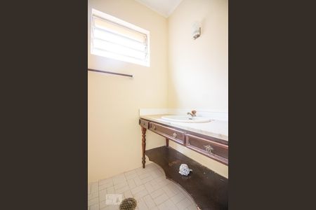 Lavabo de casa à venda com 4 quartos, 300m² em Parque Continental, São Paulo