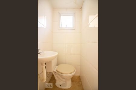 Casa à venda com 300m², 4 quartos e 4 vagas Casa à venda com 300m², 4 quartos e 4 vagasBanheiro da Edicula