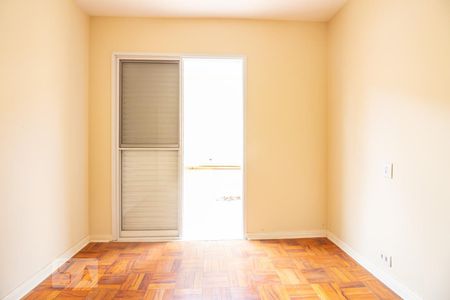 Casa à venda com 300m², 4 quartos e 4 vagas Casa à venda com 300m², 4 quartos e 4 vagasQuarto 3