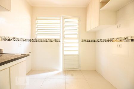 Casa à venda com 300m², 4 quartos e 4 vagas Casa à venda com 300m², 4 quartos e 4 vagasCozinha