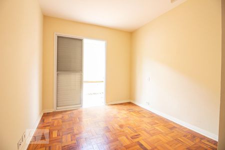 Casa à venda com 300m², 4 quartos e 4 vagas Casa à venda com 300m², 4 quartos e 4 vagasQuarto 3