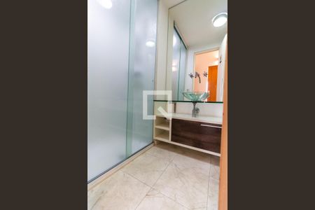 Apartamento à venda com 70m², 2 quartos e 1 vaga Apartamento à venda com 70m², 2 quartos e 1 vagaBanheiro