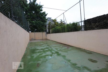 Apartamento à venda com 70m², 2 quartos e 2 vagasquadra