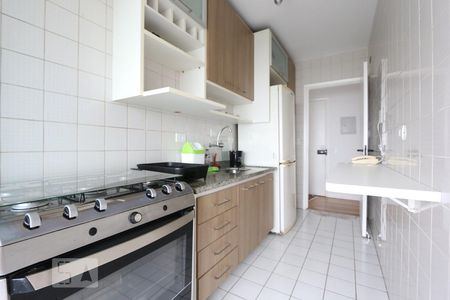 Apartamento à venda com 70m², 2 quartos e 2 vagascozinha