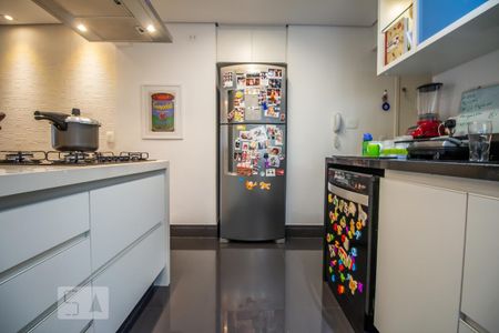 Apartamento para alugar com 112m², 2 quartos e 2 vagas Apartamento para alugar com 112m², 2 quartos e 2 vagasCozinha