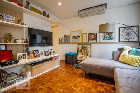Sala de estar de apartamento para alugar com 2 quartos, 112m² em Sumarezinho, São Paulo