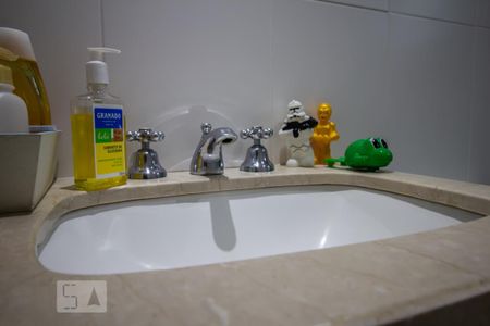 Apartamento para alugar com 112m², 2 quartos e 2 vagas Apartamento para alugar com 112m², 2 quartos e 2 vagasBanheiro social detalhe