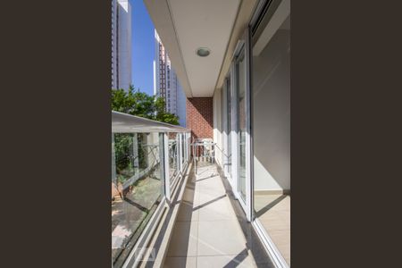 Varanda de apartamento à venda com 1 quarto, 46m² em Jardim Paulistano, São Paulo