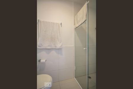 Banheiro social de apartamento à venda com 1 quarto, 46m² em Jardim Paulistano, São Paulo