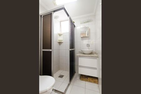 Banheiro de kitnet/studio à venda com 1 quarto, 40m² em Cambuí, Campinas