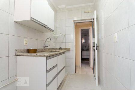 Cozinha de kitnet/studio à venda com 1 quarto, 40m² em Cambuí, Campinas