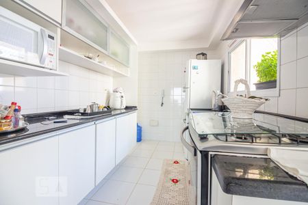 Apartamento à venda com 135m², 3 quartos e 2 vagas Apartamento à venda com 135m², 3 quartos e 2 vagasCozinha