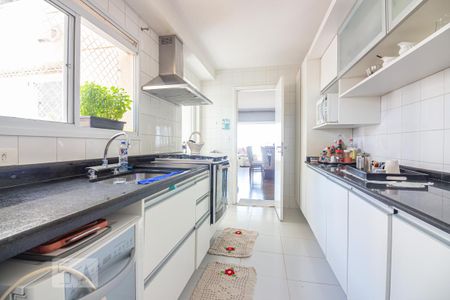 Apartamento à venda com 135m², 3 quartos e 2 vagas Apartamento à venda com 135m², 3 quartos e 2 vagasCozinha