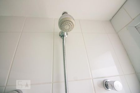 Apartamento à venda com 135m², 3 quartos e 2 vagas Apartamento à venda com 135m², 3 quartos e 2 vagasChuveiro