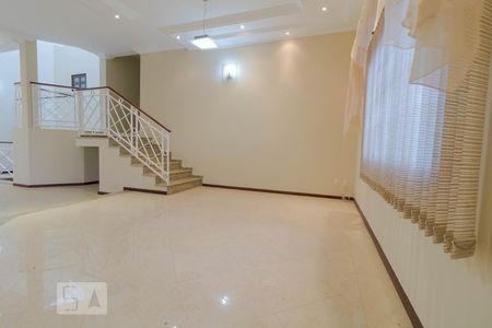 Sala de casa para alugar com 4 quartos, 330m² em Parque Imperador, Campinas